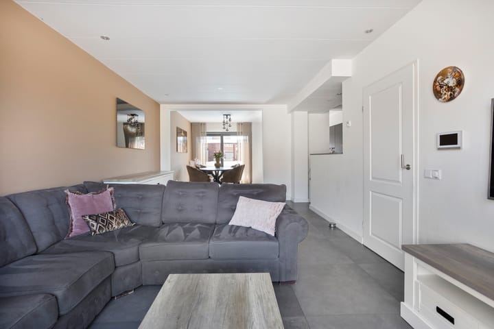 Hoekwoning te koop: Buizerdstraat 17, Mill