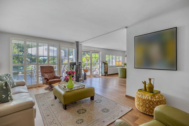 Hoekwoning te koop: Stijn Streuvelshof 28, Almere