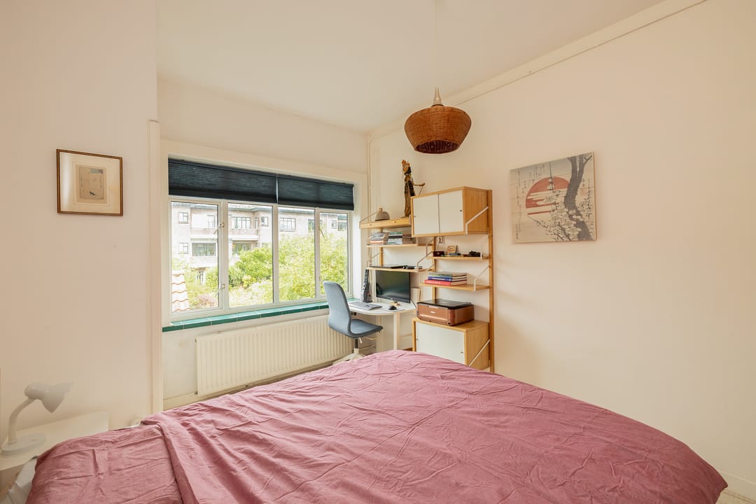 Photo 22 of Van Hogendorpstraat 91