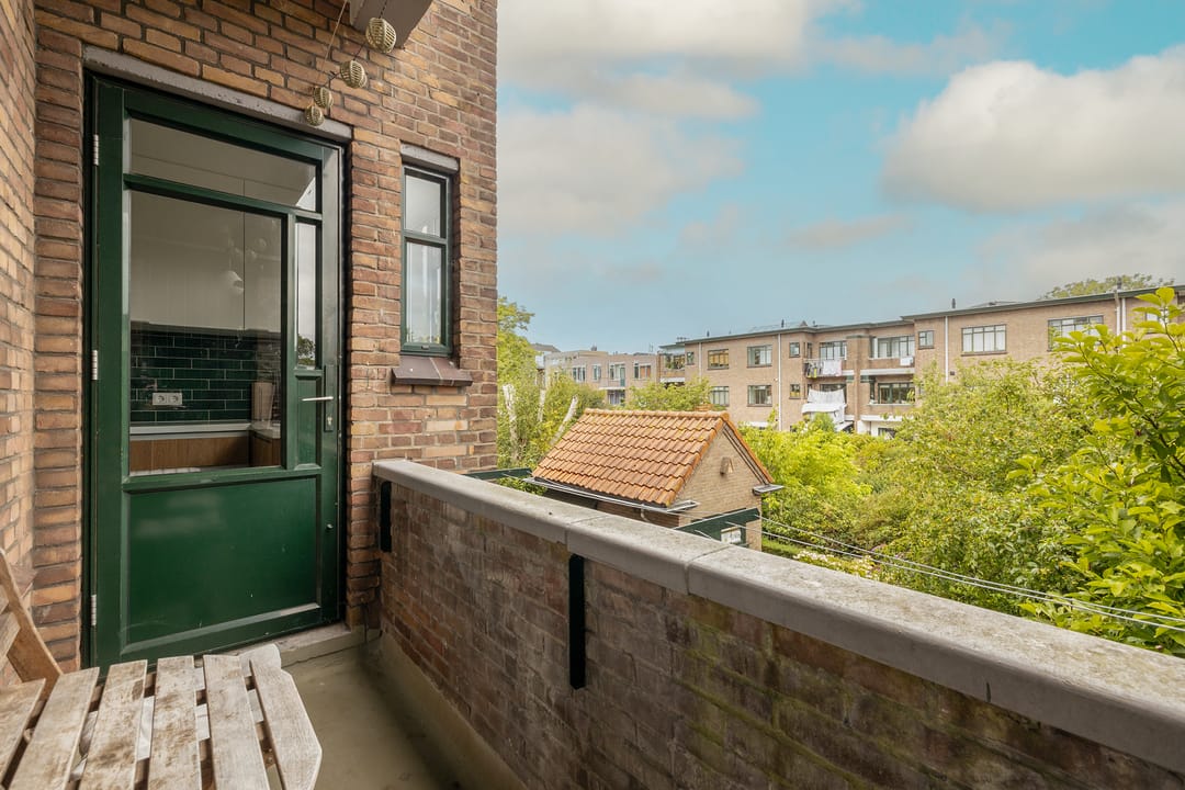 Photo 11 of Van Hogendorpstraat 91
