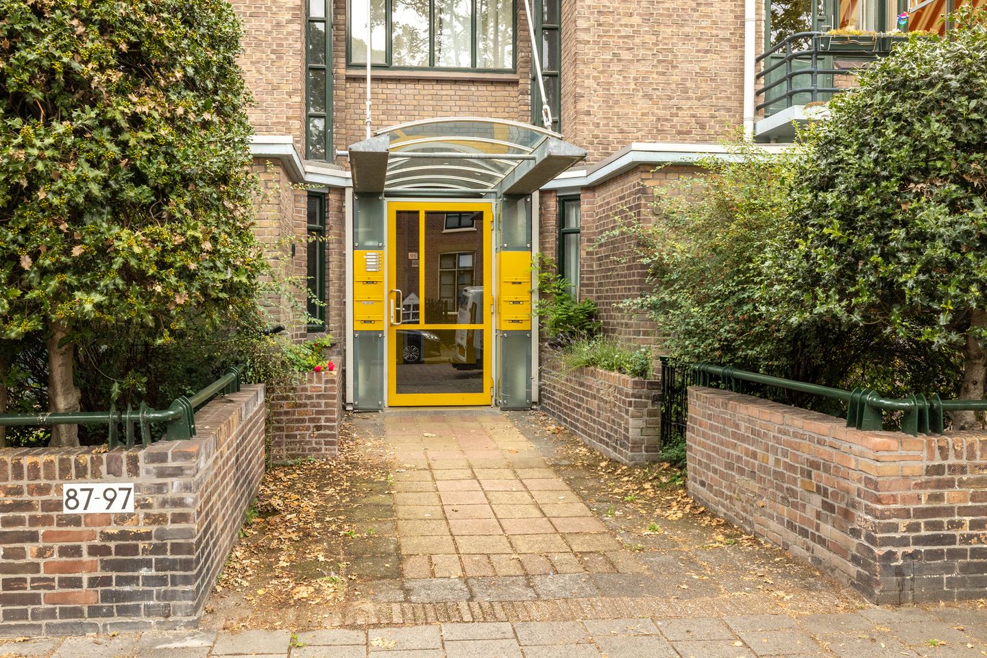 Photo 34 of Van Hogendorpstraat 91