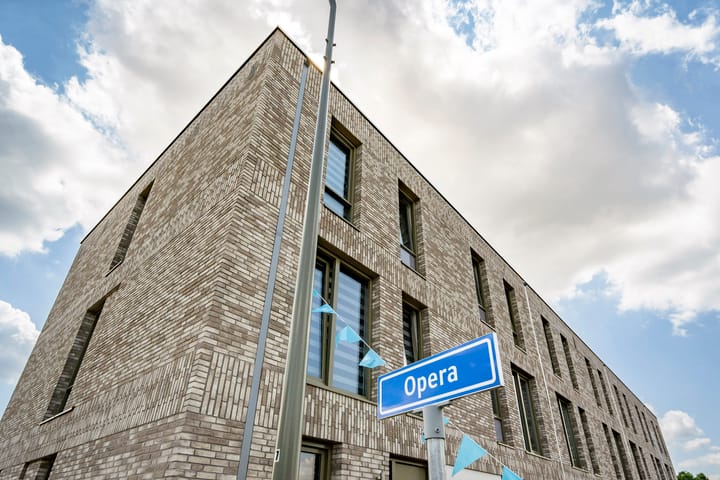 Foto 3 van Opera 5