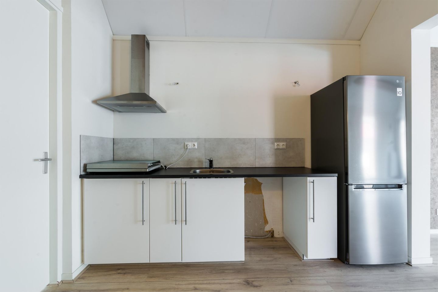 Photo 14 of Weeshuisstraat 29-B
