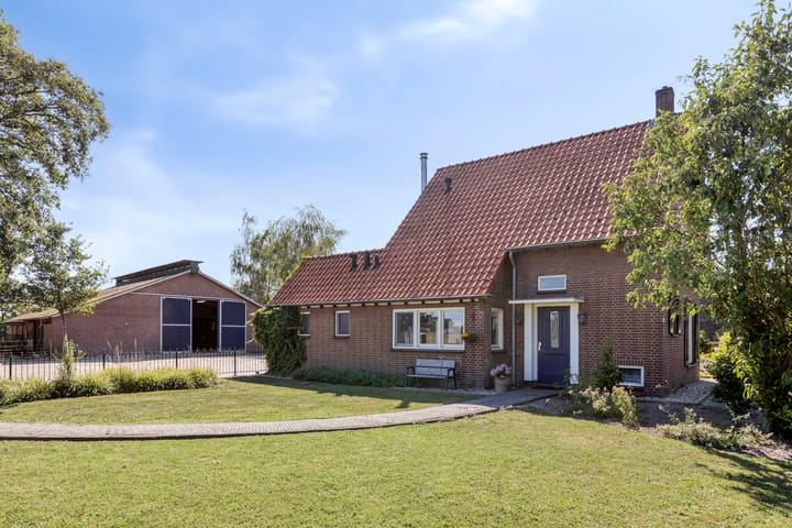 Vrijstaande woning te koop: Vredenseweg 102, Groenlo