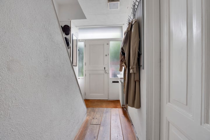 Tussenwoning te koop: Oranjestraat 8, Alphen Aan Den Rijn