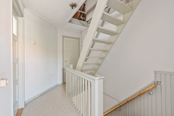 Tussenwoning te koop: Sint Janslaan 147, Bussum