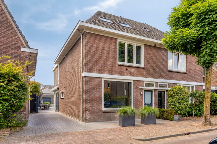 Foto 2 van Schoolstraat 6