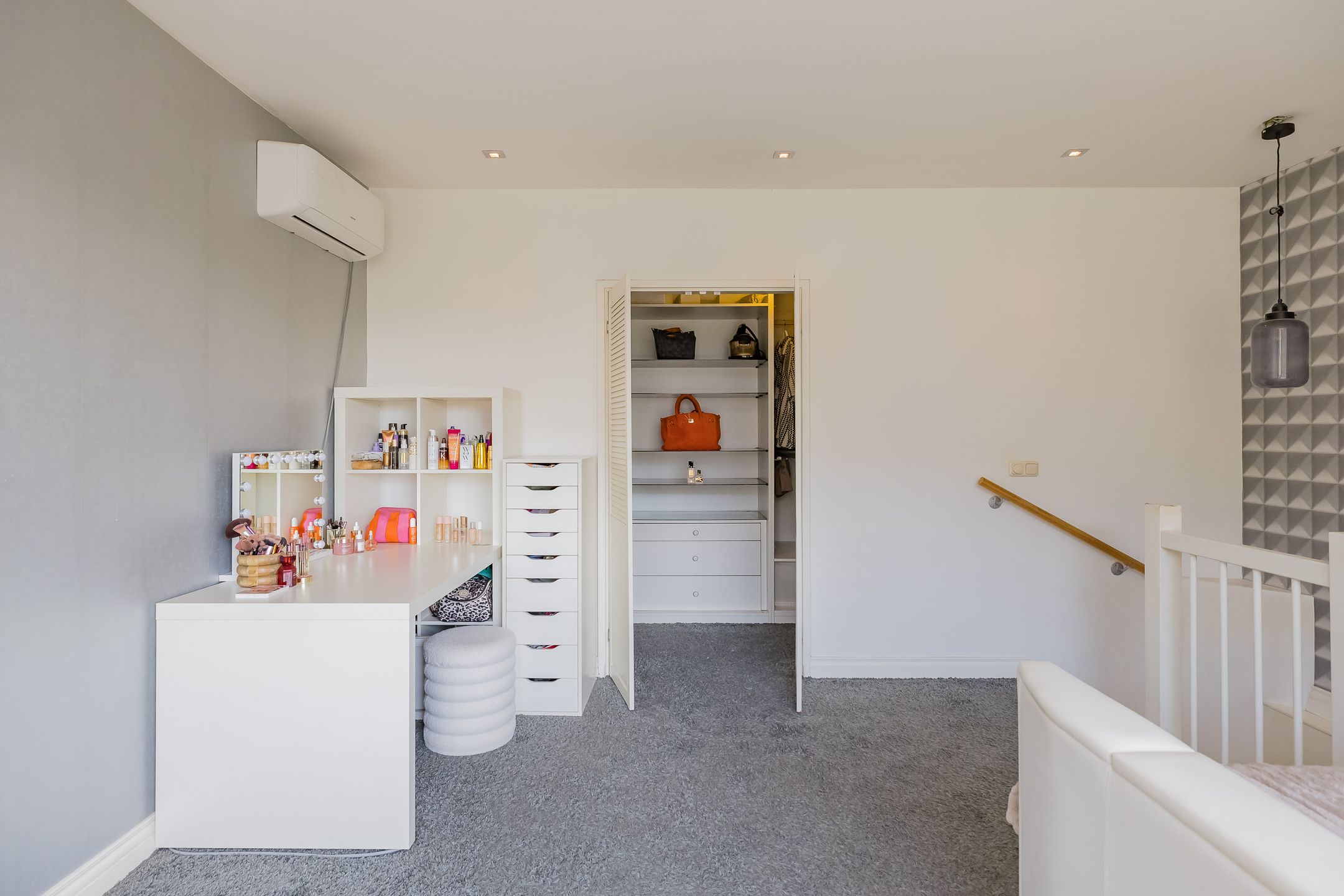 Photo 36 of Ruysdaelstraat 25
