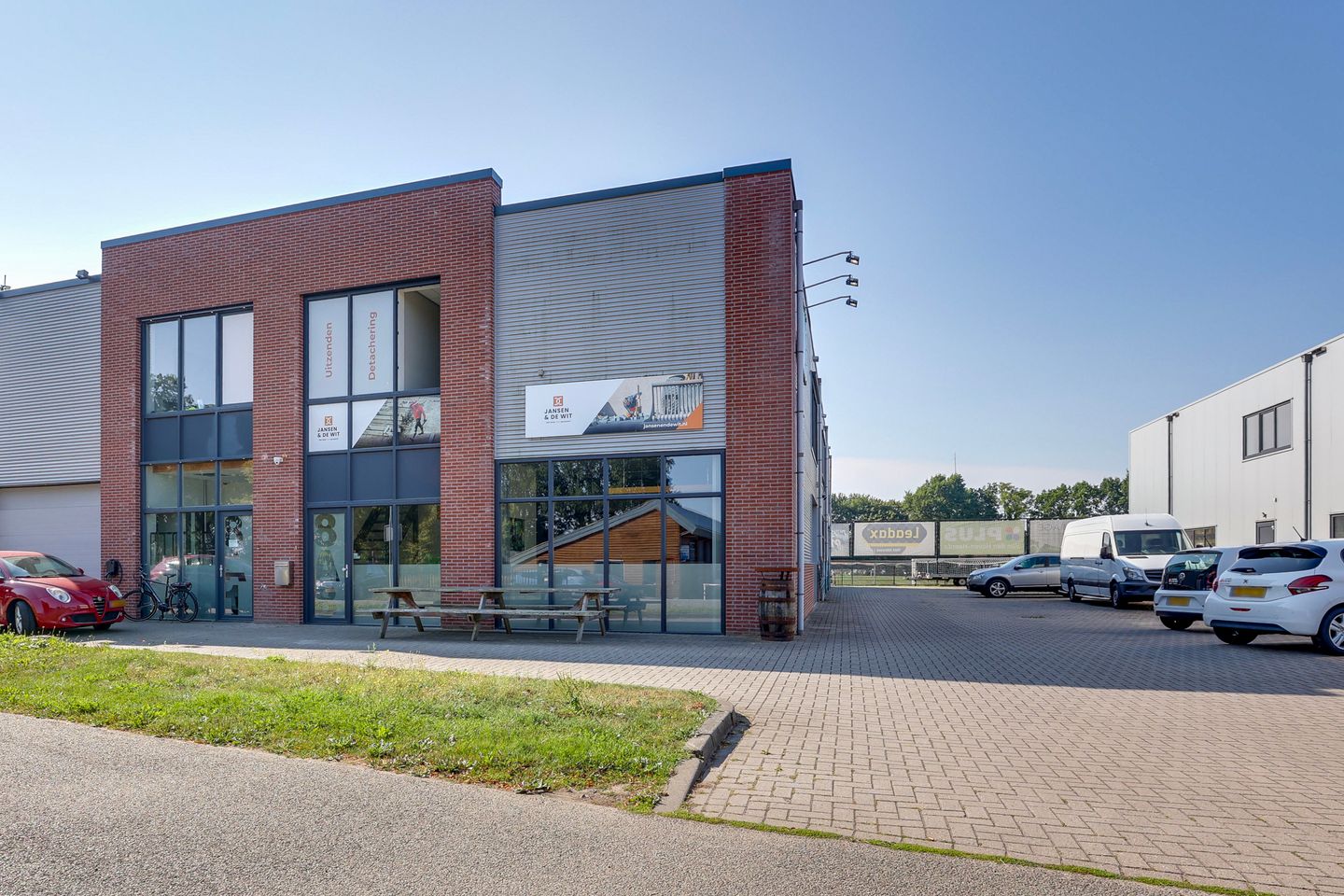 View photo 4 of Veldweg 8-a8