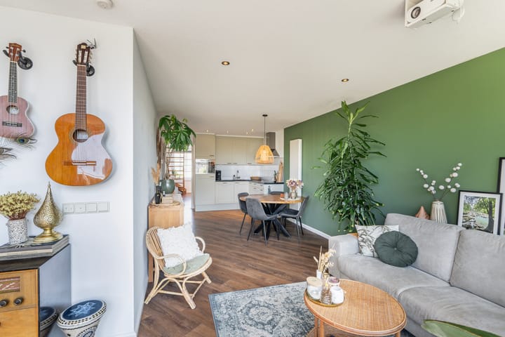 Tussenwoning te koop: Naaldwijkseweg 209A, 'S-Gravenzande