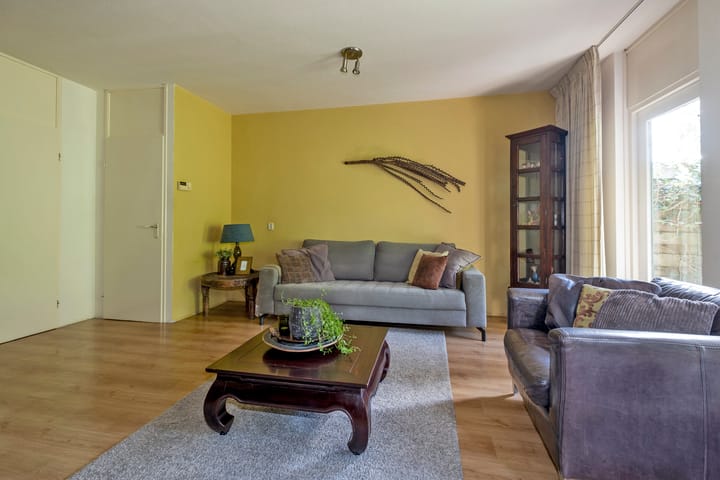 Tussenwoning te koop: Heideveld 11, Assen