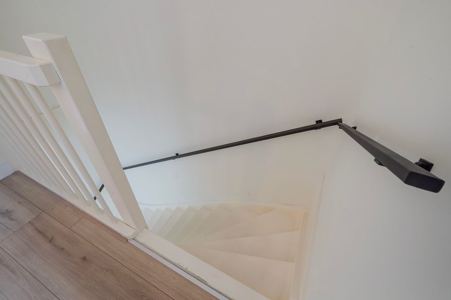 Photo 20 of Treubstraat 10-F027
