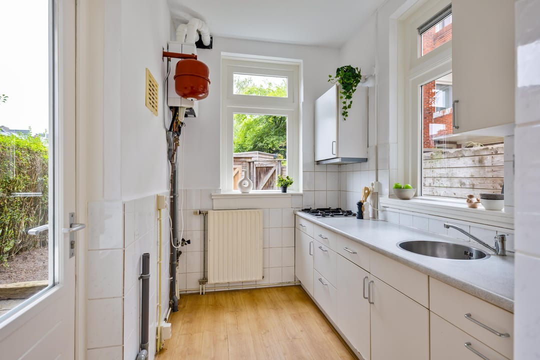 Photo 16 of Diephuisstraat 21