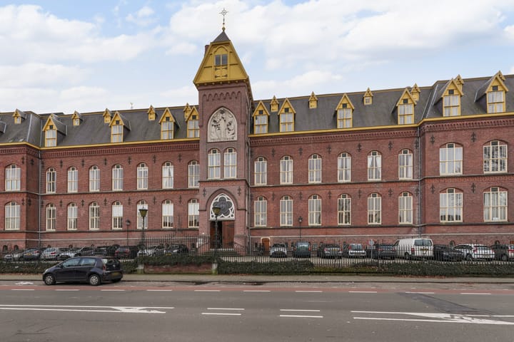 Bredaseweg 204-01, Tilburg
