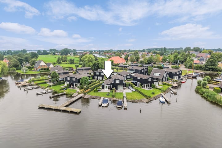 Twee-onder-één-kap te koop: Oan'e Poel 24, Terherne