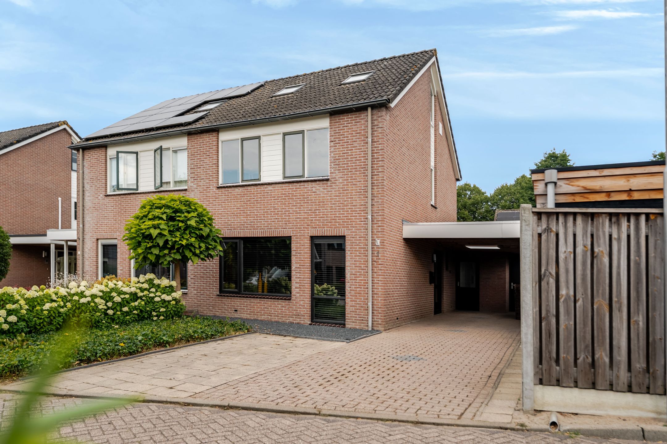 Van der Brugghenstraat 1 