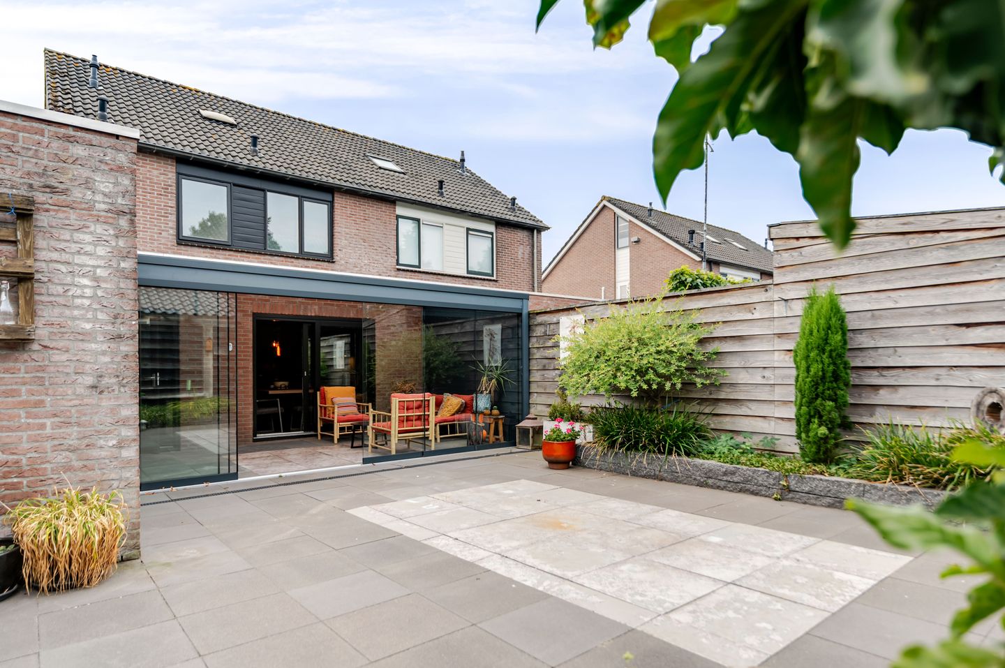 Foto 40 van Van der Brugghenstraat 1