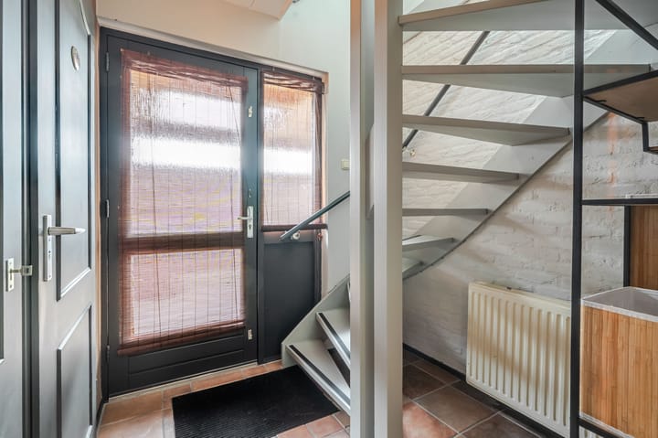 Twee-onder-één-kap te koop: Van der Brugghenstraat 1, Bergentheim