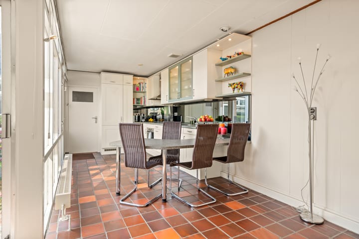 Tussenwoning te koop: Oosterbeekplantsoen 12, Heemskerk