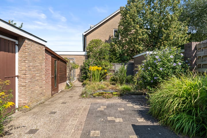 Twee-onder-één-kap te koop: Halderweg 12, Bennekom