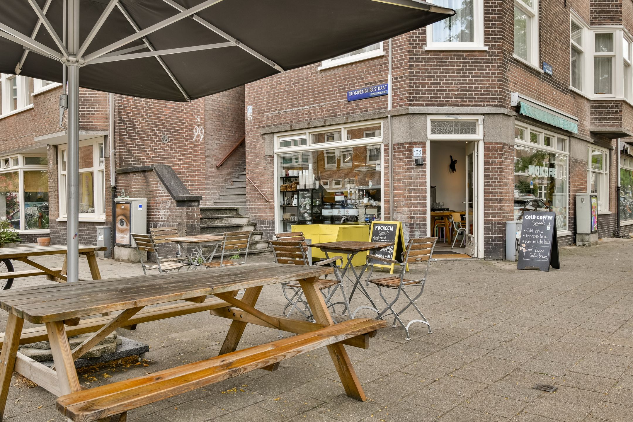 Photo 18 of Uiterwaardenstraat 47-2