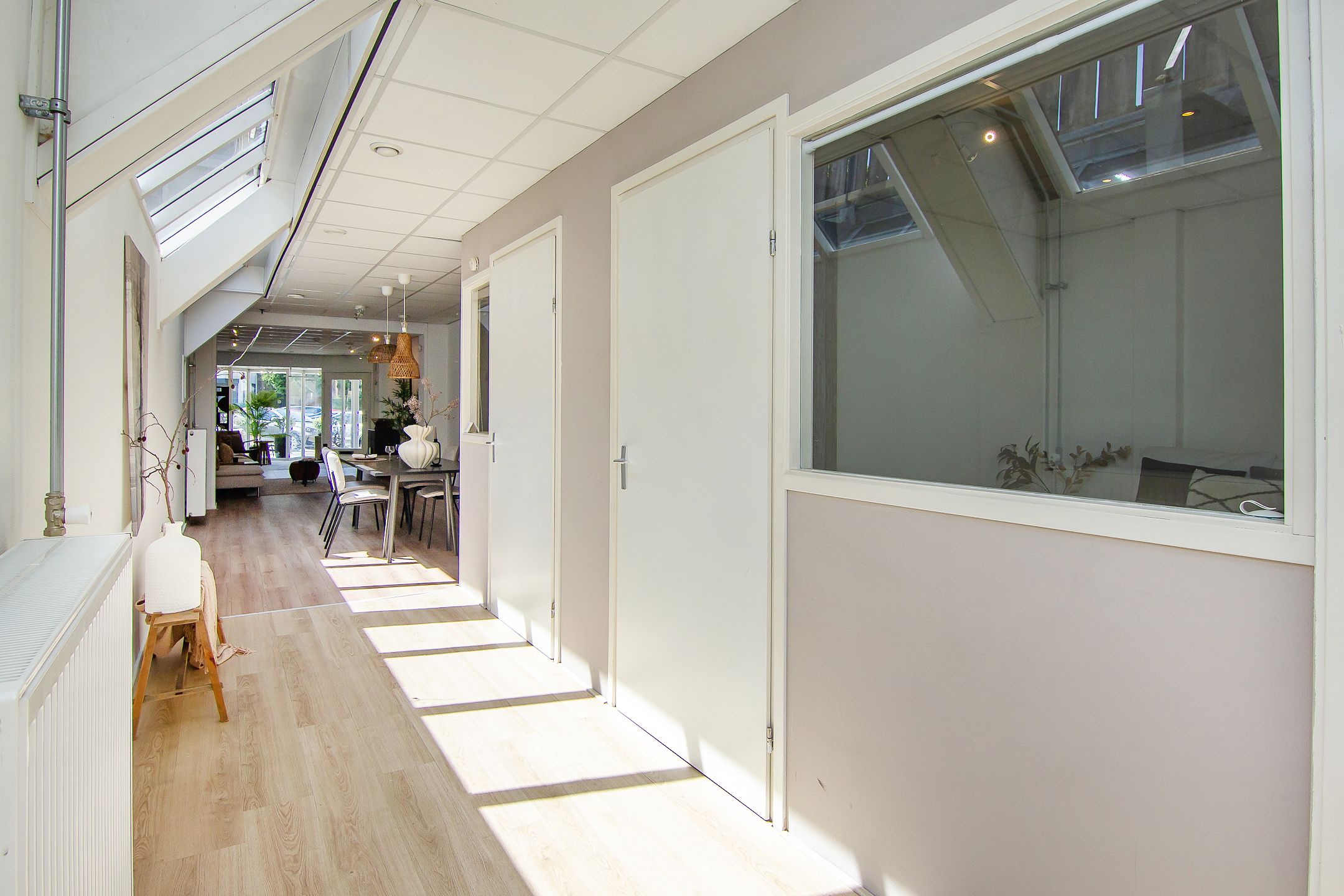 Photo 15 of Floresstraat 13-ZW