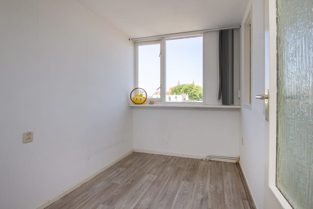 Foto 43 van Floresstraat 13-A