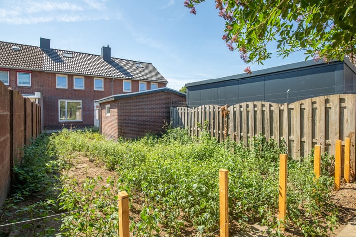 Tussenwoning te koop: Prinses Beatrixstraat 18, Kerkrade