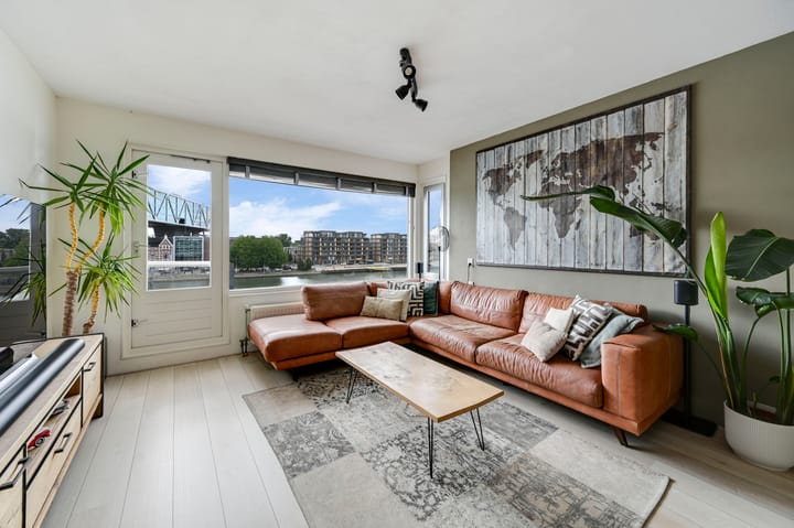 Appartement te koop: Koopvaardijhof 192, Rotterdam