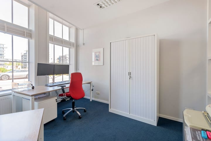 Vrijstaande woning te koop: Zaanweg 75, Wormerveer