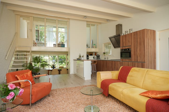 Photo 2 of Buizerdstraat 6