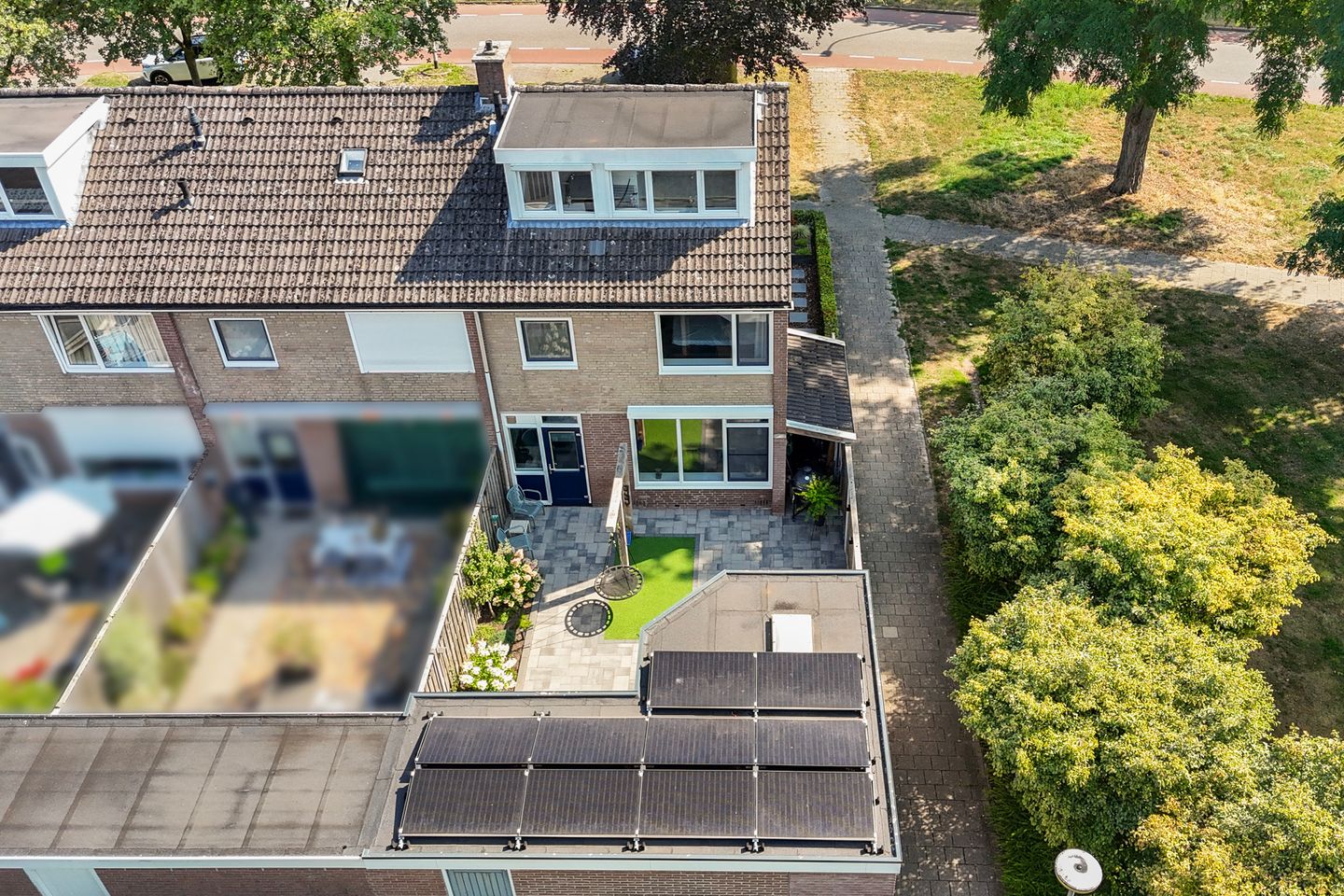 Photo 34 of Bronbeekstraat 64