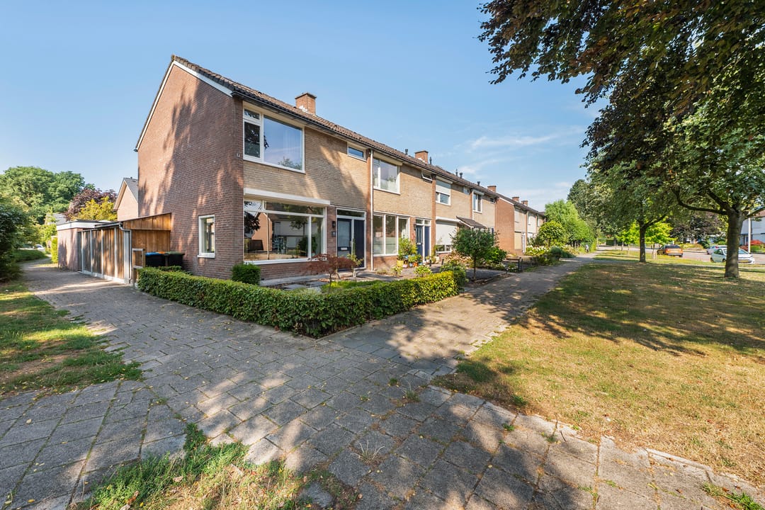Photo 7 of Bronbeekstraat 64