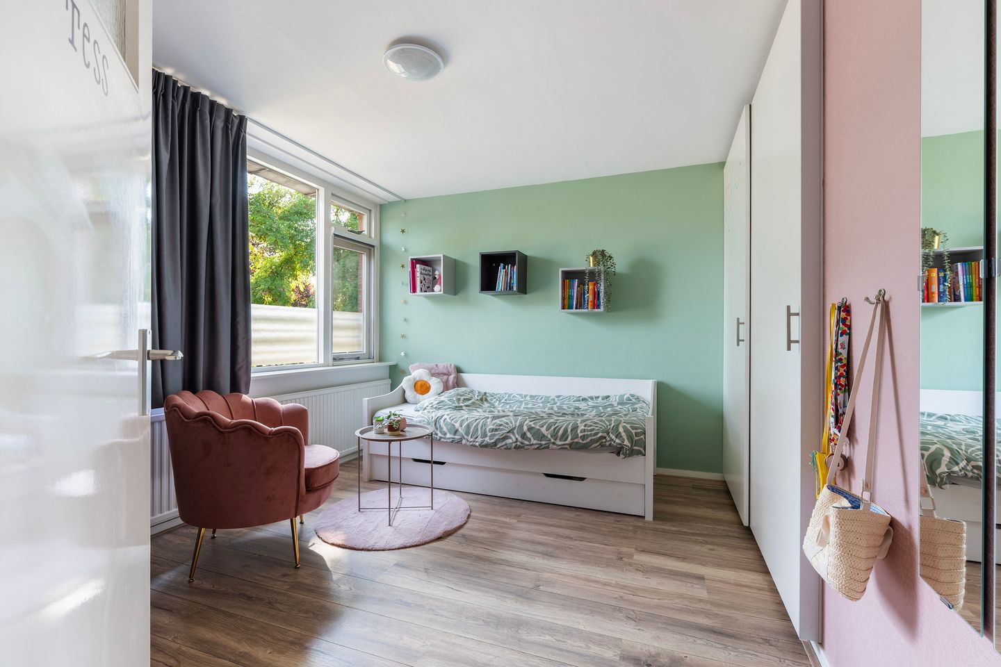 Photo 20 of Bronbeekstraat 64