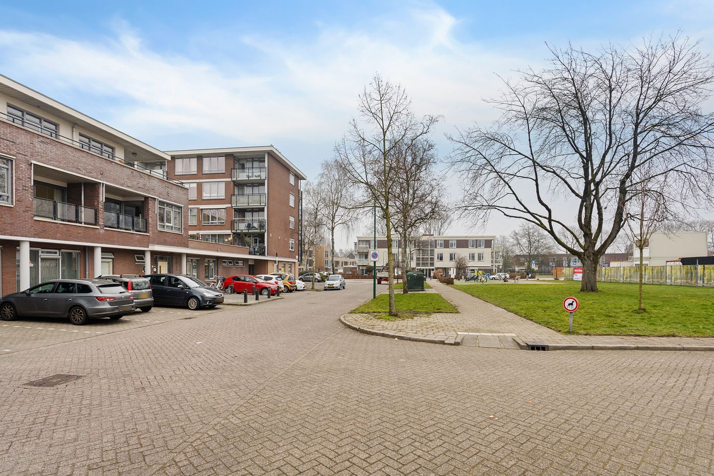 Photo 20 of Eemborg 12
