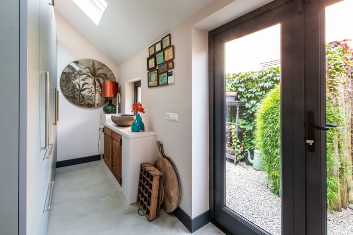 Twee-onder-één-kap te koop: Regentesselaan 18, Bussum