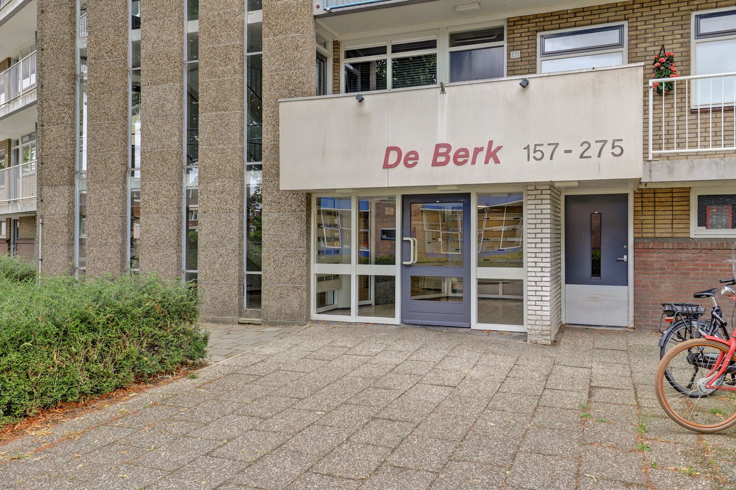 Photo 5 of van Godewijckstraat 275
