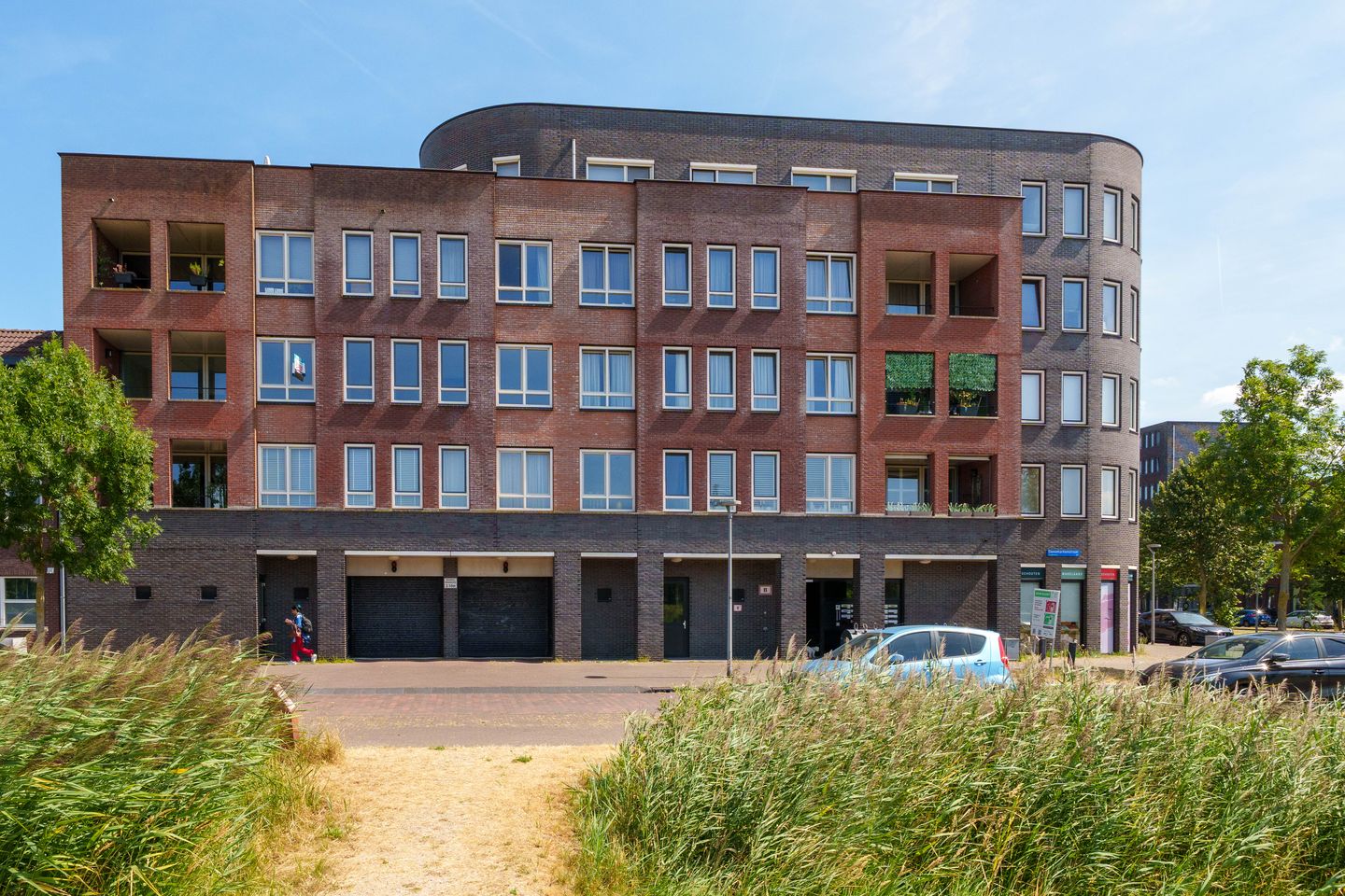 Photo 40 of Denemarkenstraat 4