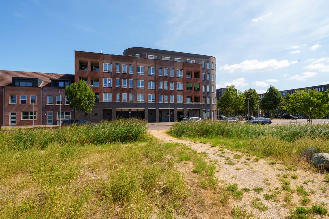 Photo 41 of Denemarkenstraat 4
