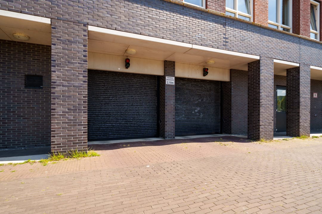 Photo 37 of Denemarkenstraat 4