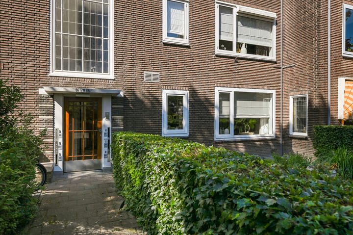 Appartement te koop: Laan van Nieuw Oosteinde 90, Voorburg