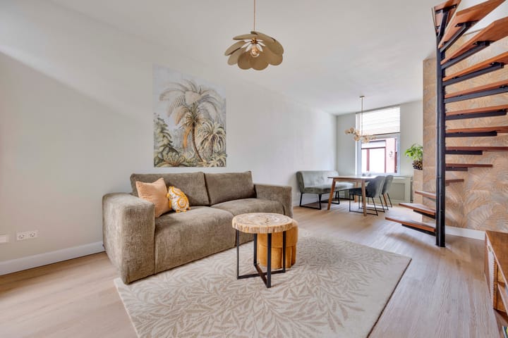 Tussenwoning te koop: Pieter Schimstraat 14, Maassluis