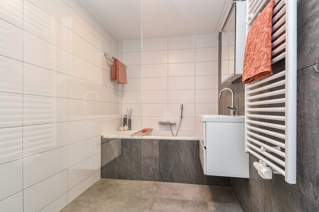 Photo 32 of Johannes Poststraat 1
