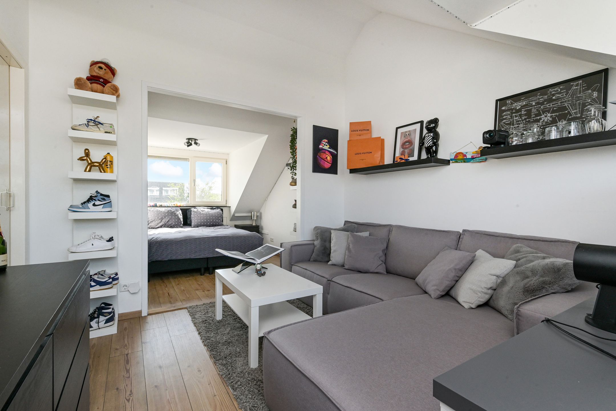 Photo 48 of Johannes Poststraat 1