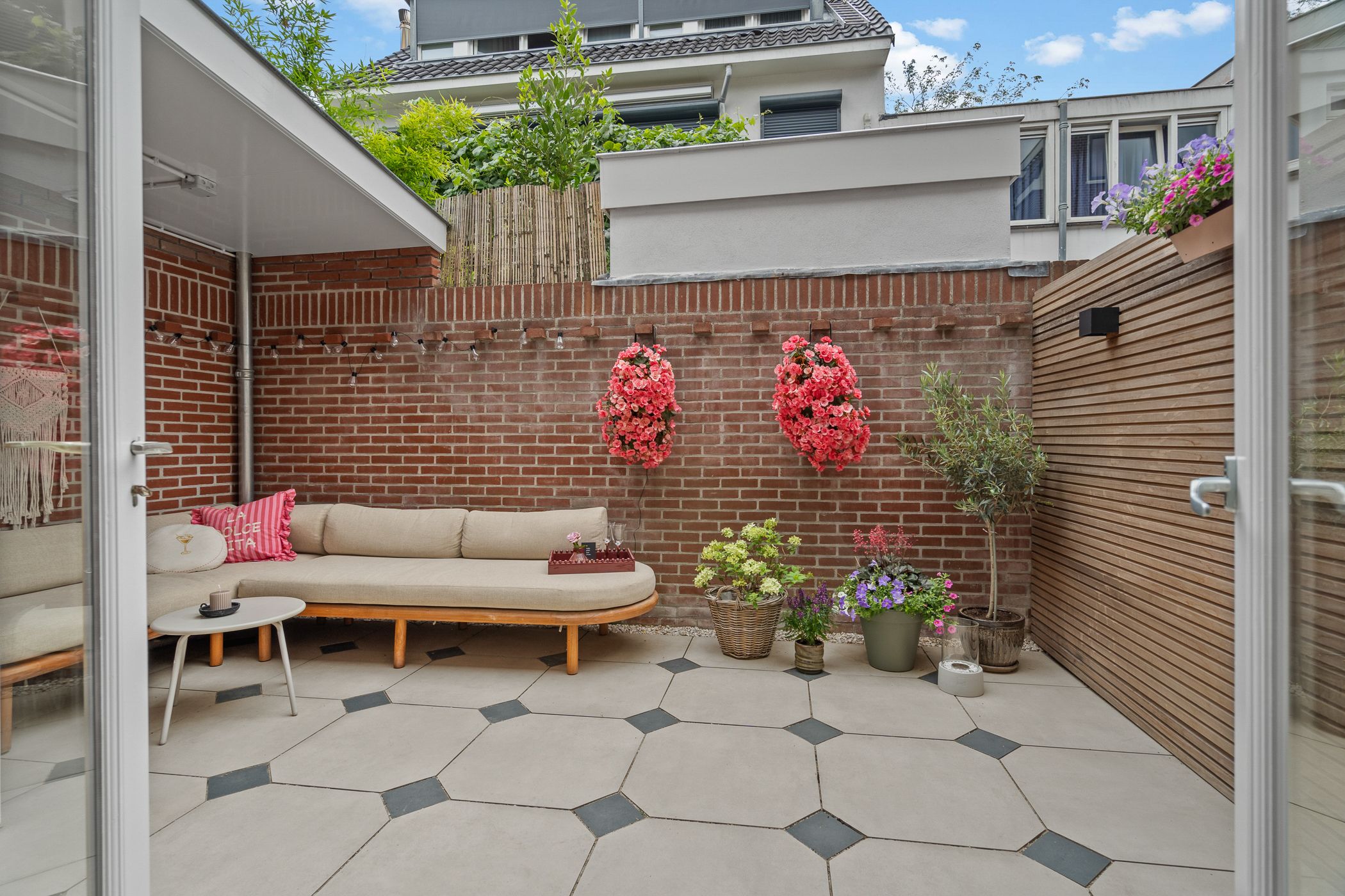 Photo 39 of Beverstraat 59