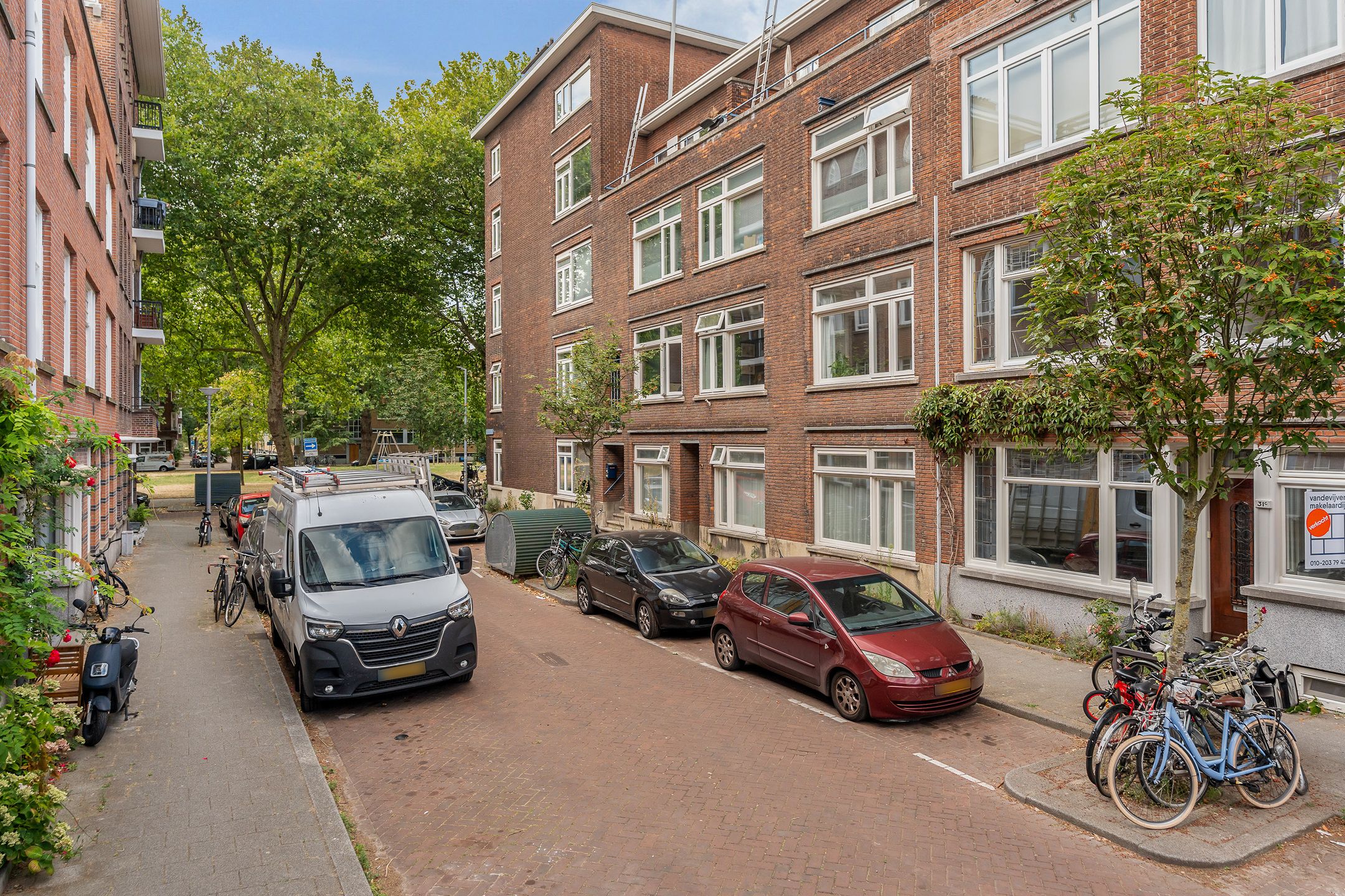 Foto 30 van Bisschopstraat 33-B