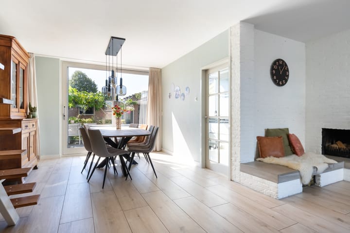 Tussenwoning te koop: Heinsiuslaan 8, Woerden