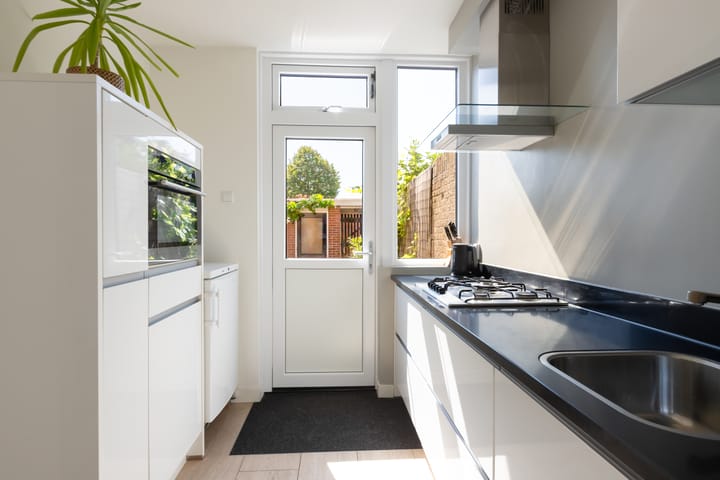 Tussenwoning te koop: Heinsiuslaan 8, Woerden