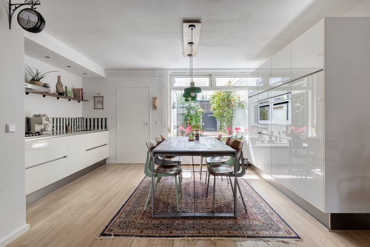 Tussenwoning te koop: Capucijnenstraat 24, Tilburg