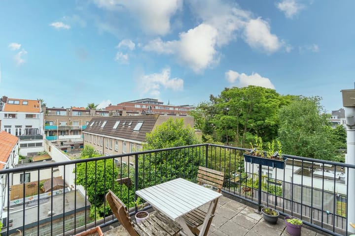 Appartement te koop: Jacob van der Doesstraat 57B, 'S-Gravenhage